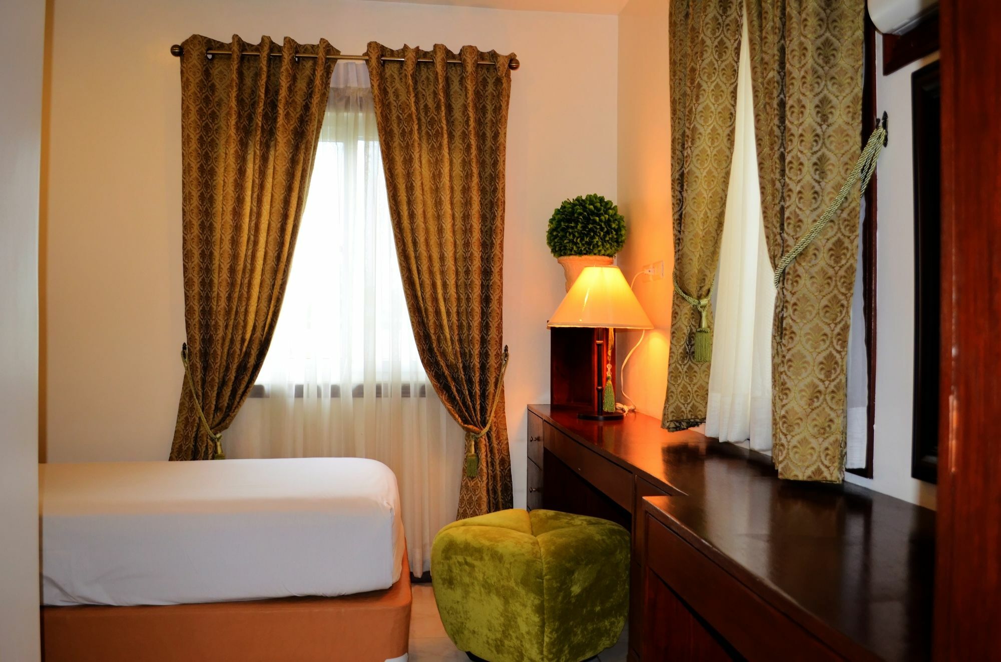 Grand Isabella Residences Cebu Екстер'єр фото